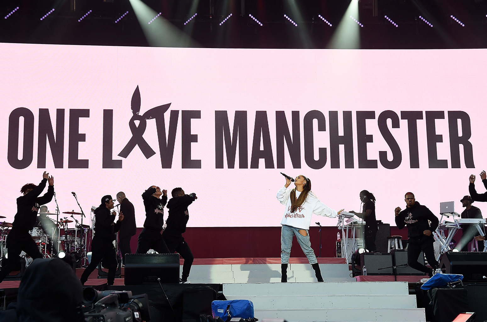Ariana Grande's Manchester Bombing Benefit Concert Shows Bravery, Resilience | Billboard