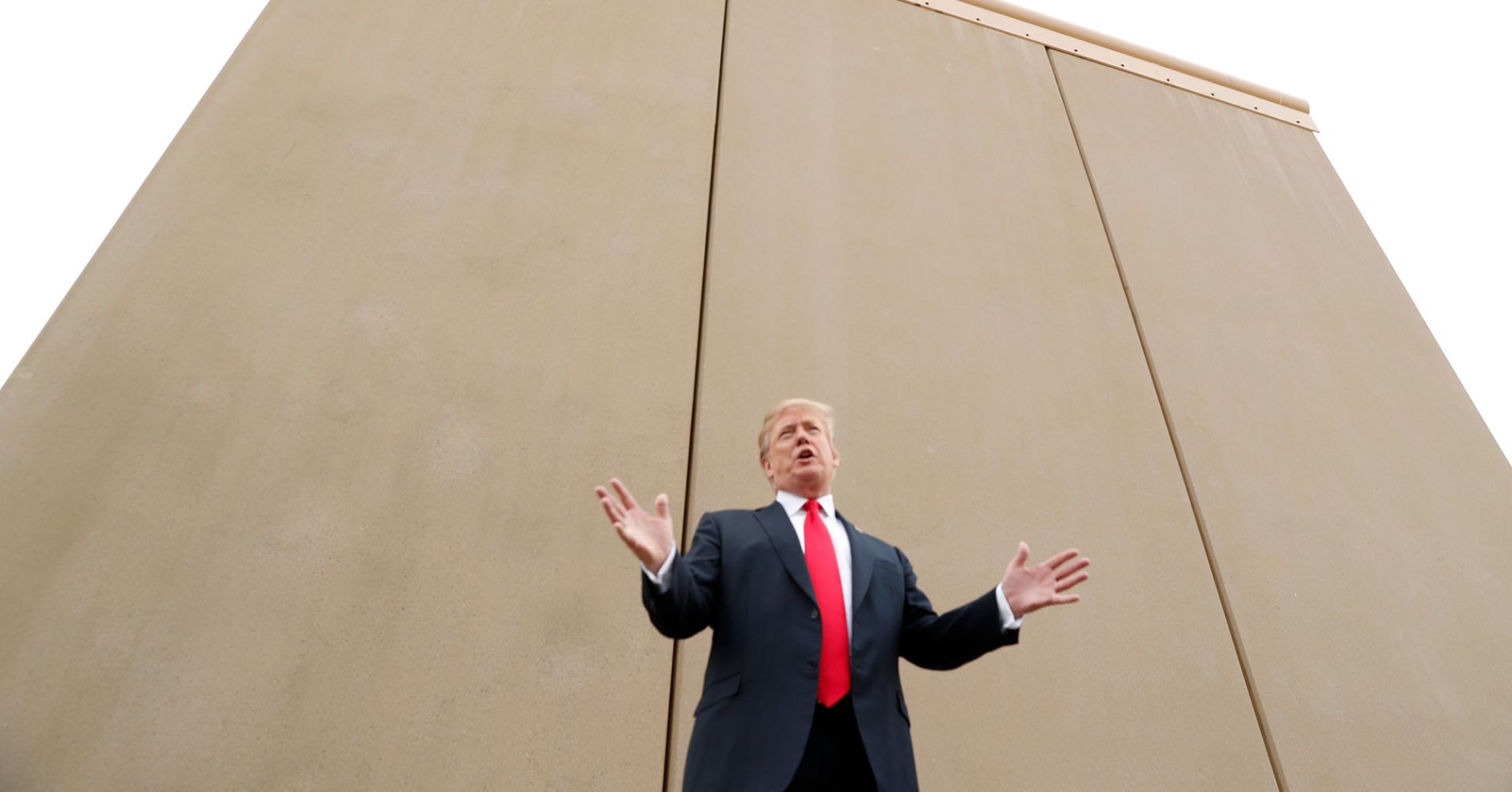 Trump drums up support for border wall with Tweet storms