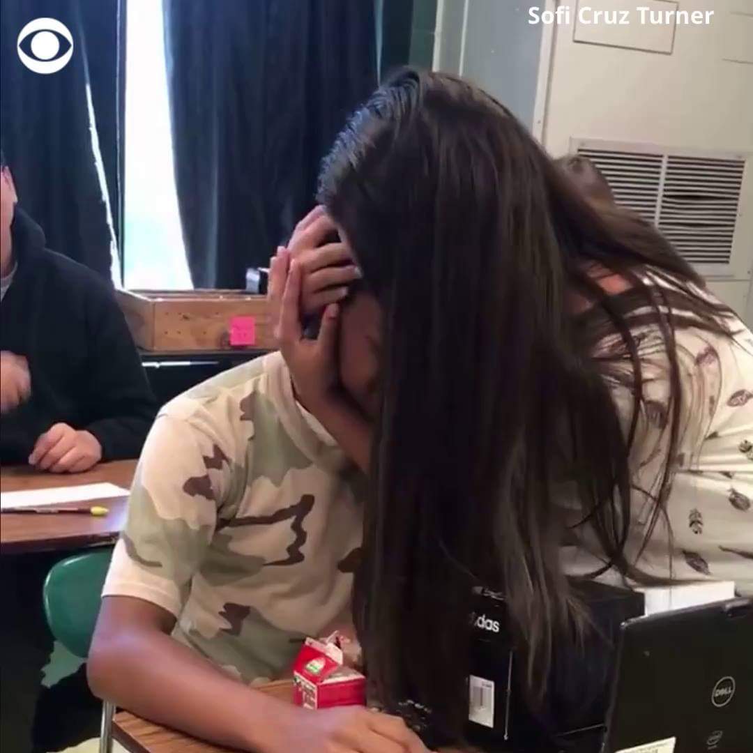 A teenage boy was brought to tears when a classmate surprised him at his desk with a random act of kindness https://cbsn.ws/2rebZxA