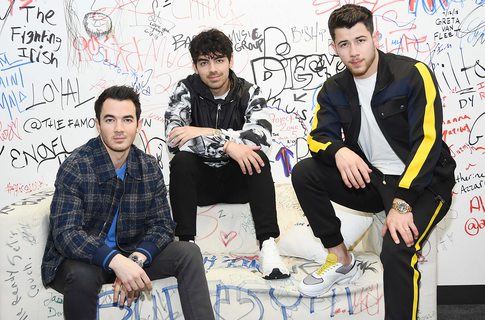 ARIA Charts: Jonas Brothers, Ariana Grande Hold Top Spots | Billboard