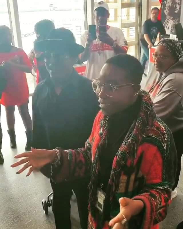 Honorary Rock And Roll Hall Of Famer. ? ??? #mcbrainz #mcbrains #teambrainz #gettinbrainzent #rockandrollhalloffame #thankyoufather #thankful #godisgood #greatday #imhappy #legend #king #og #whatafeeling #hiphop #rap #music #recordingartist #producer #engineer #actor #host #publicspeaker #thisiscle #theland #cleveland #ohio  #216YouCanSeeItOnMyFace #BANG