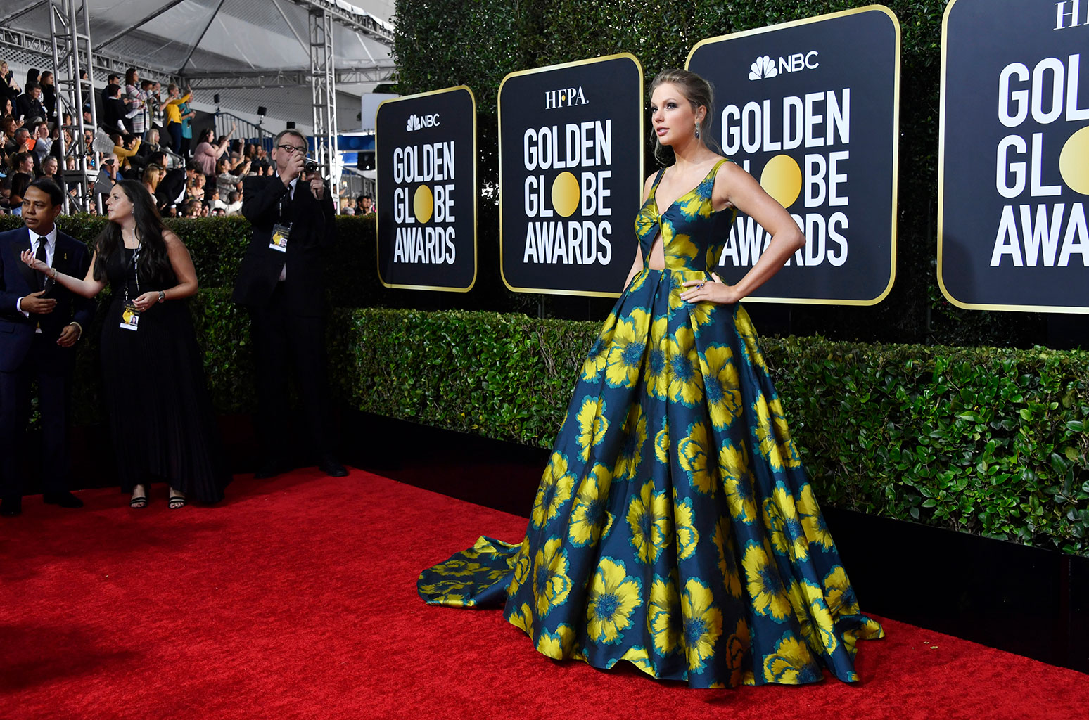 Taylor Swift at the Golden Globes 2020: Red Carpet Photo | Billboard