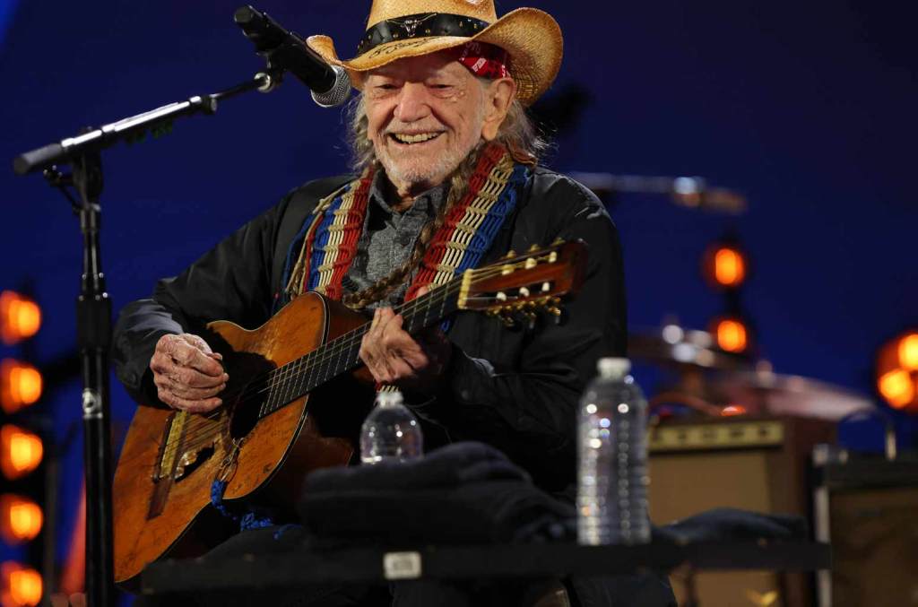 Willie Nelson’s 90th Birthday Concerts Getting a Theatrical Release – Billboard