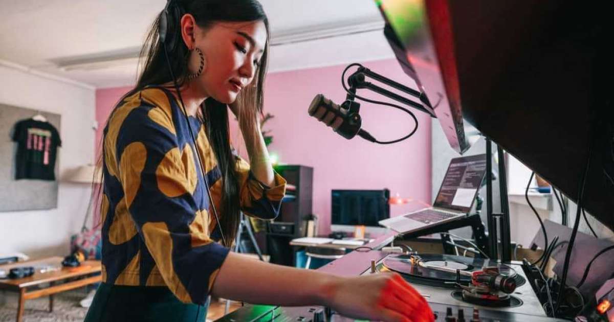 One third of women in music have experienced sexual harassment, report finds 	- 	News 	- 	Mixmag